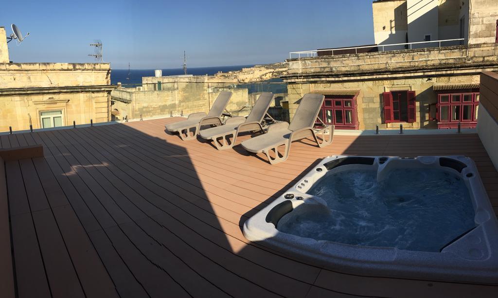 Valletta Luxe 3-Bedroom Duplex Penthouse With Sea View Terrace And Jacuzzi Екстер'єр фото