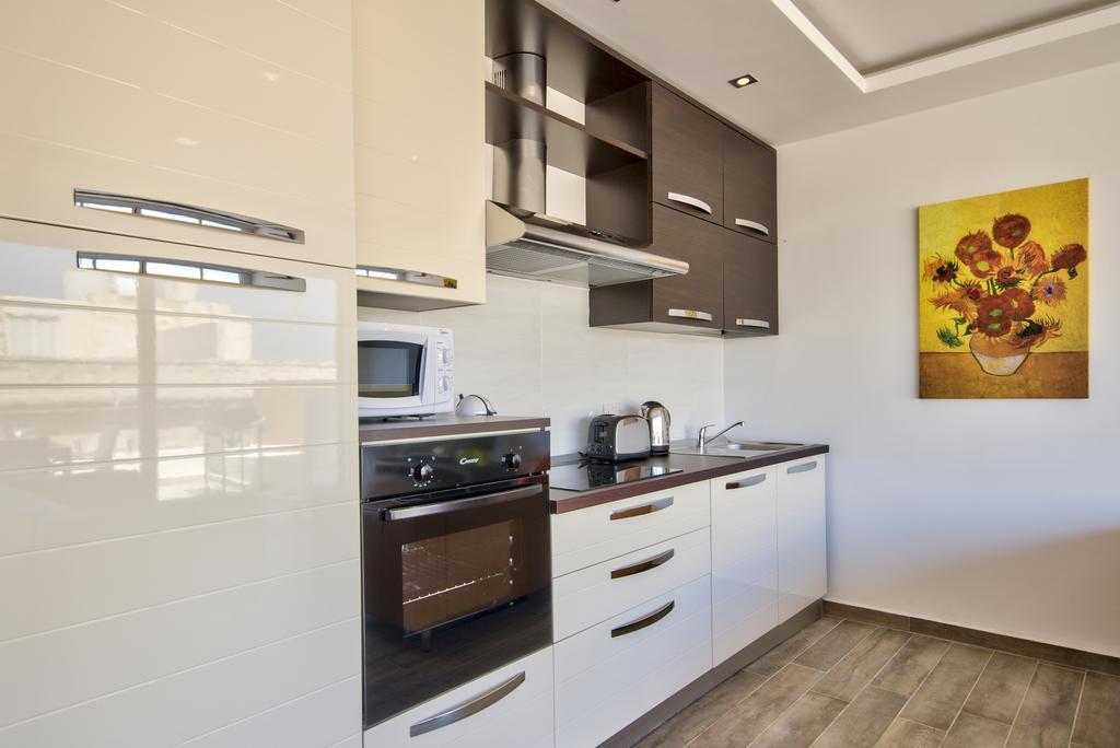 Valletta Luxe 3-Bedroom Duplex Penthouse With Sea View Terrace And Jacuzzi Екстер'єр фото